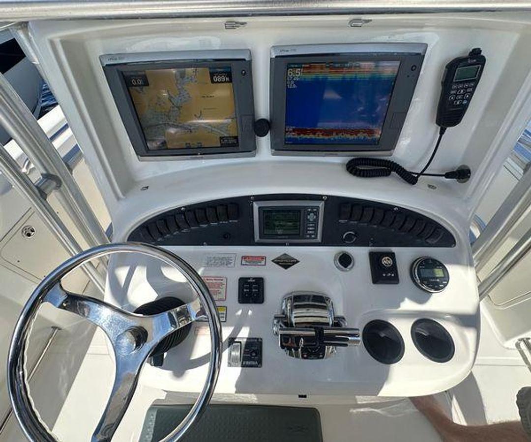 Used 2005 Boston Whaler 320 Outrage | 32ft