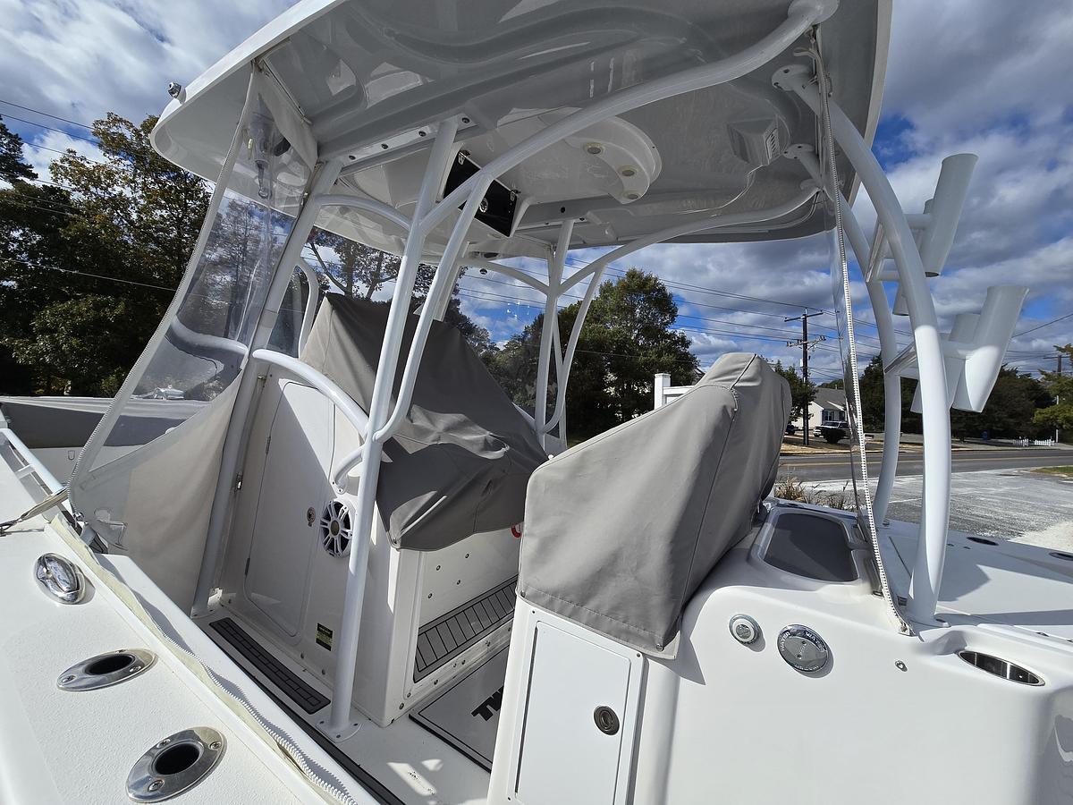 Used 2021 Twin Vee 310 CC | 31ft