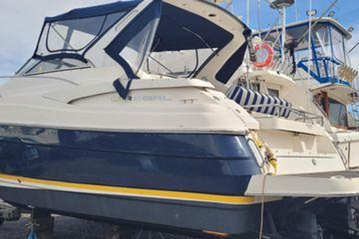 Used 2005 Regal 35 Commodore 3560 | 35ft