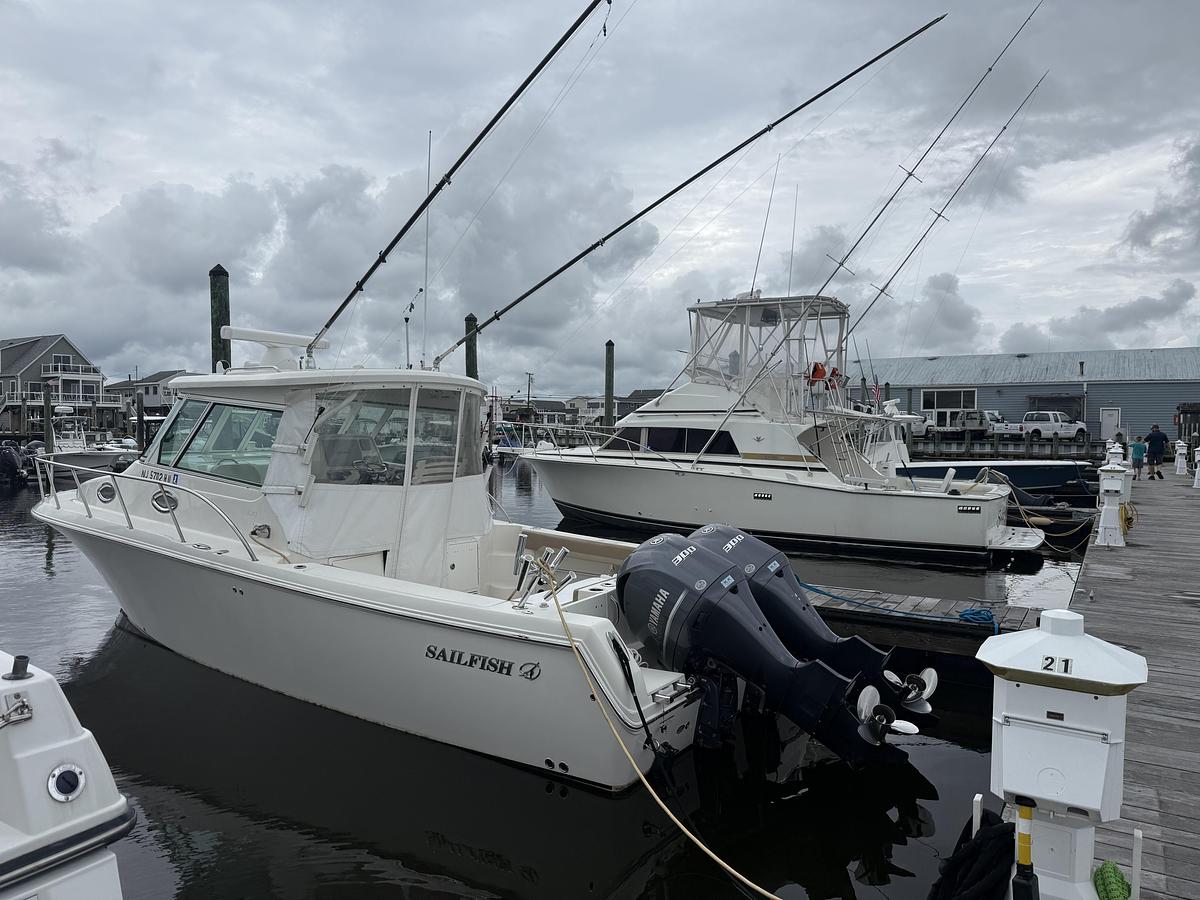 Used 2018 32' Sailfish 320 Express | 32ft