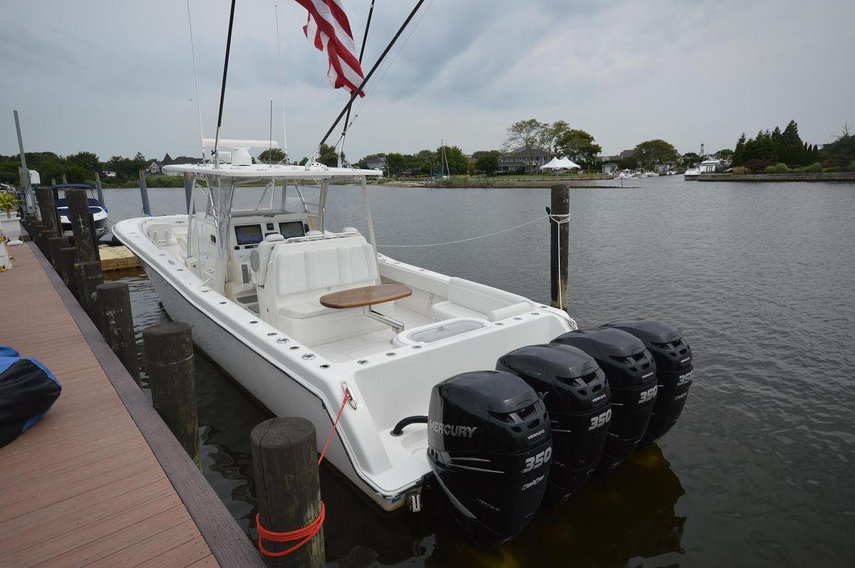 Used 2018 43' Invincible 43 Open Fisherman | 43ft