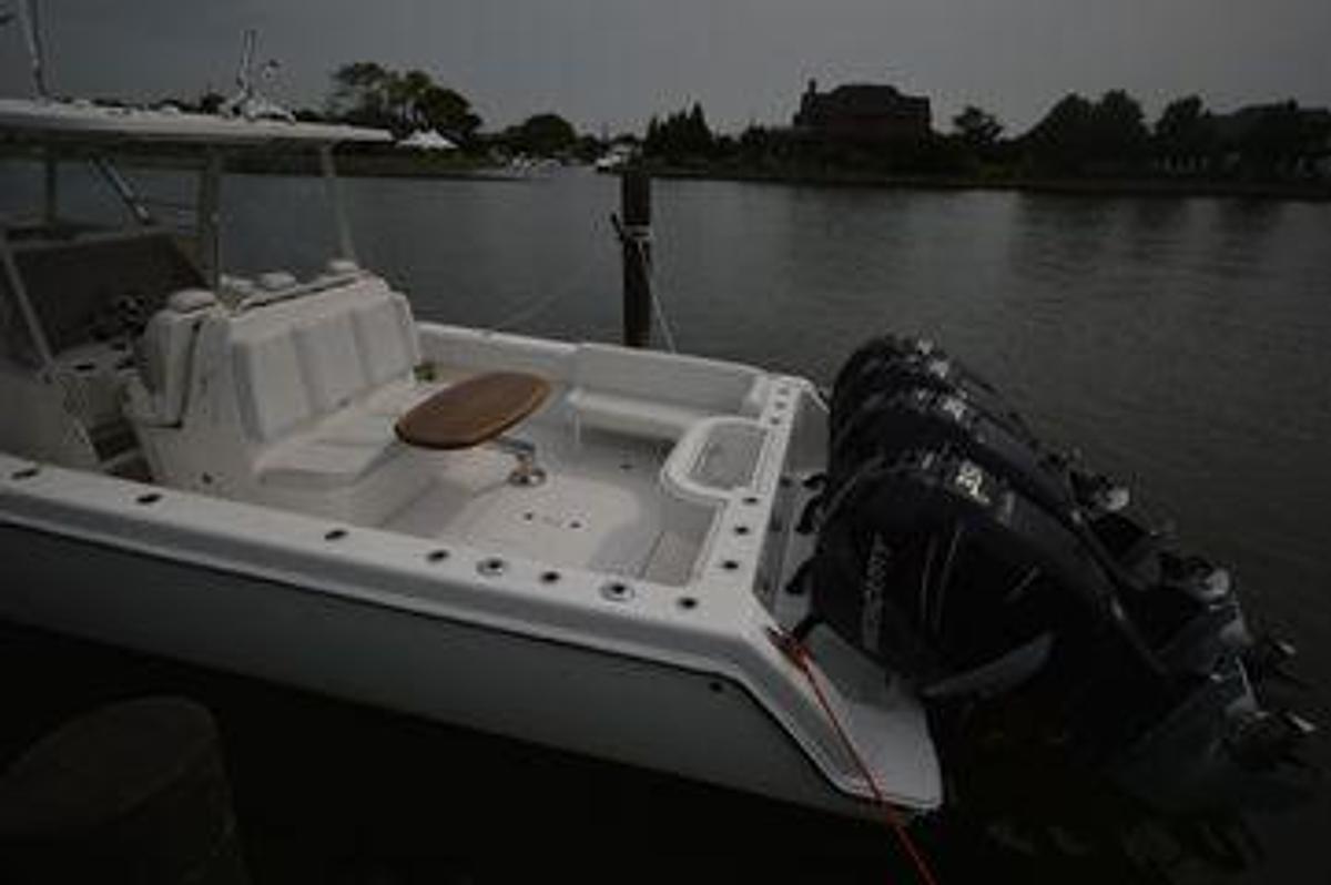 Used 2018 43' Invincible 43 Open Fisherman | 43ft
