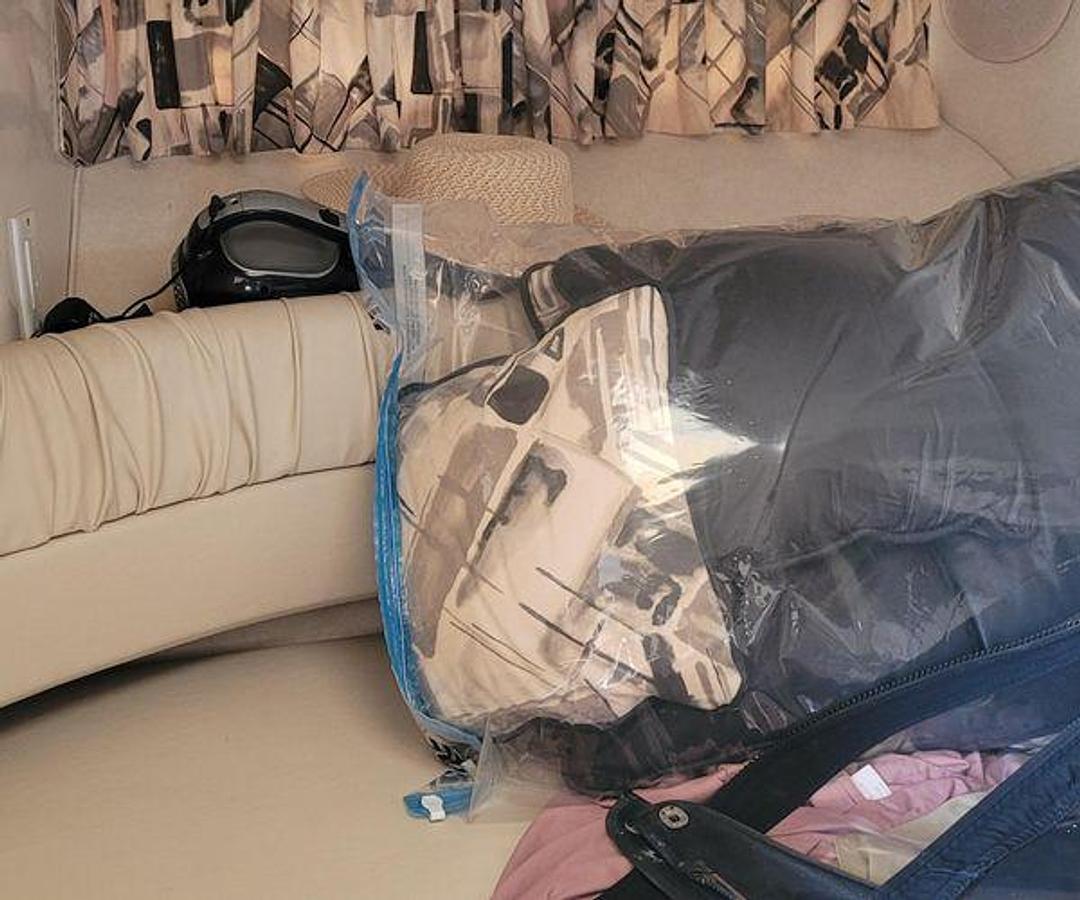 Used 1997 33' Sea Ray 330 Express Cruiser