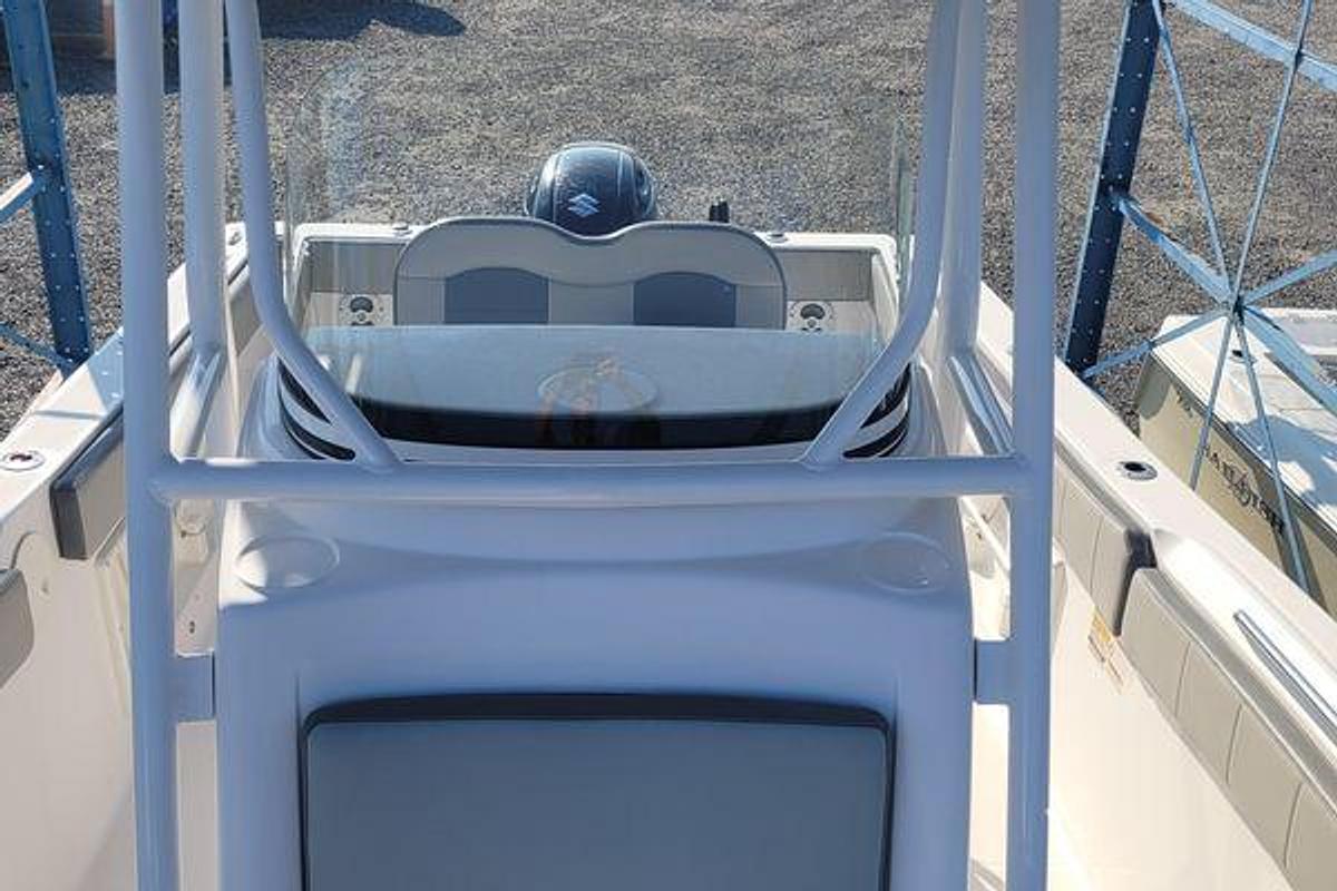 Used 2022 21' Aquasport 2100 Center Console | 21ft