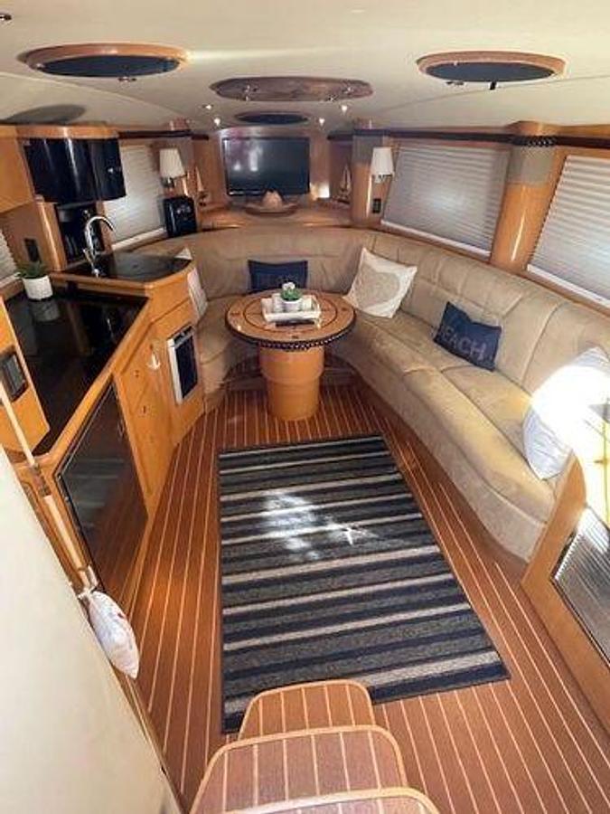 Used 2008 Larson Cabrio 330 Day Cruiser | 33ft