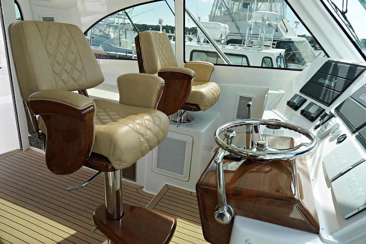 Used 2022 Henriques 42EXHT | 42ft