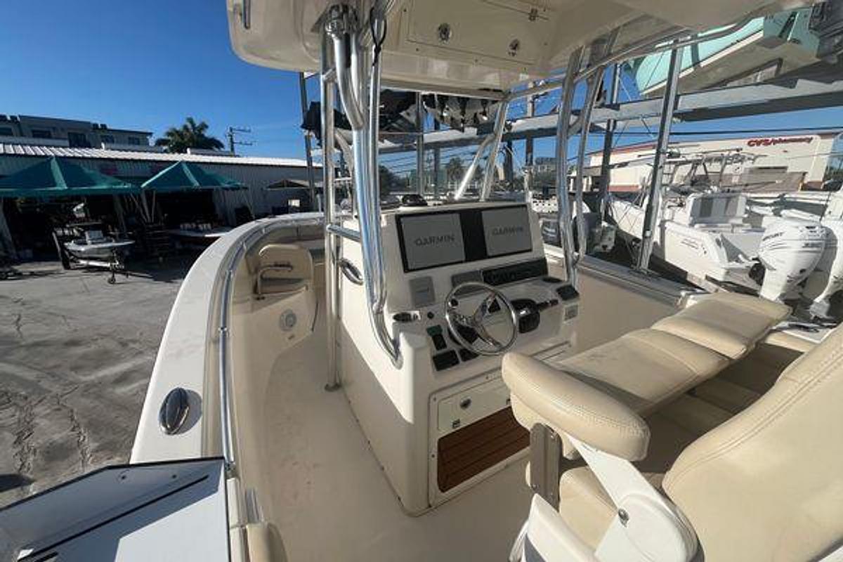 Used 2017 Cobia 277 Center Console | 27ft
