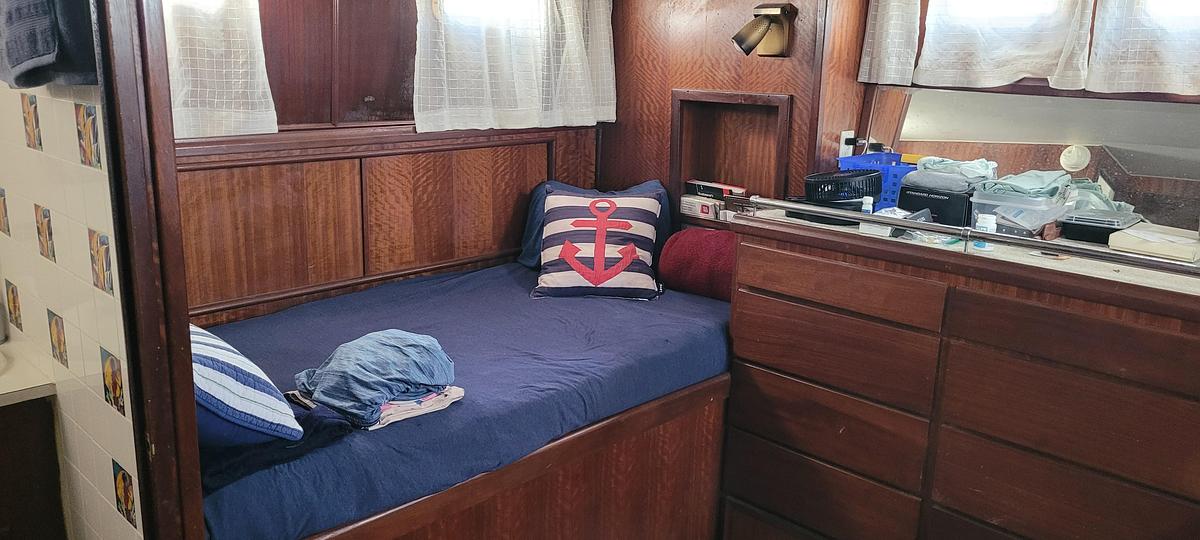 Used 1976 Hatteras 38 DC | 38ft