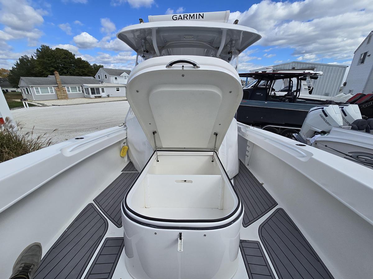 Used 2021 Twin Vee 310 CC | 31ft