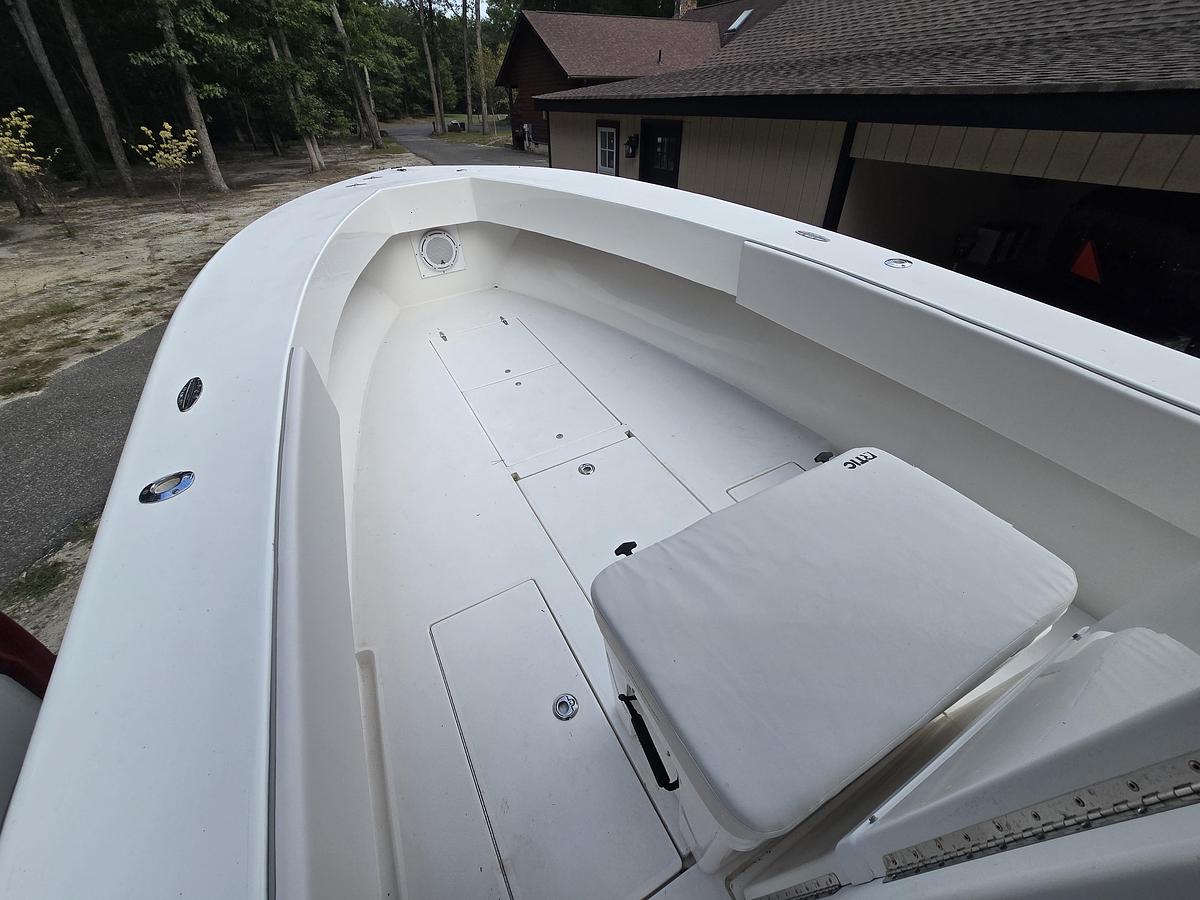 Used 2004 31' Contender Open | 31ft