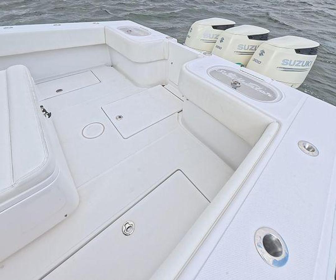 Used 2019 SeaHunter 33 Tournament | 33ft