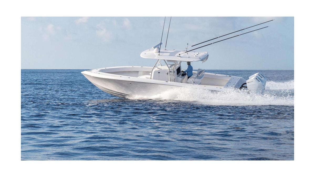 2025 Bahama 35 Super Center Console | 35ft