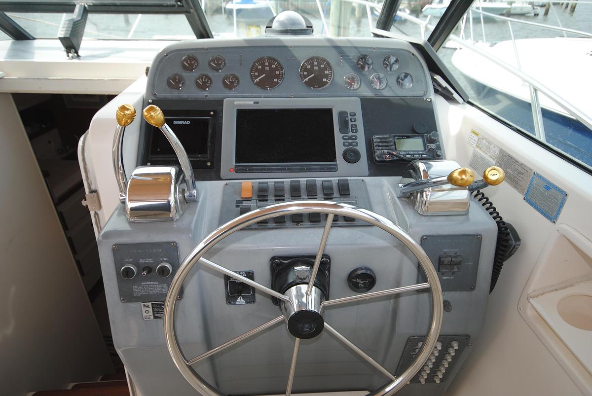 Used 1996 Tiara Yachts 3100 Open | 31ft