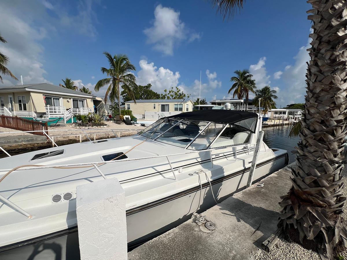 Used 1990 Trojan 11 Meter Express | 38ft