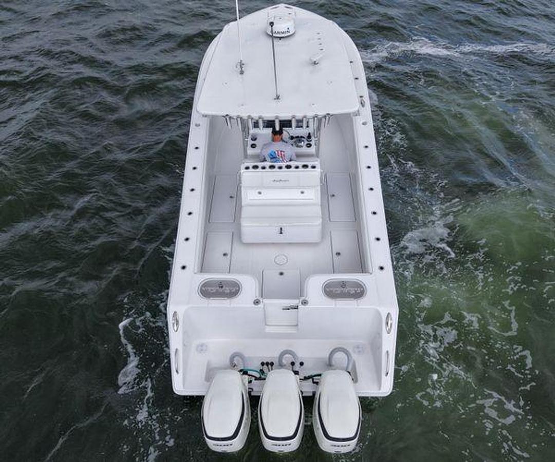 Used 2019 SeaHunter 33 Tournament | 33ft