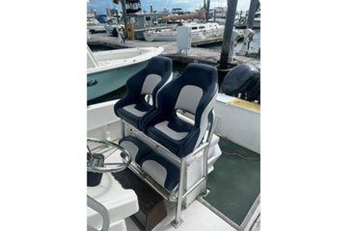 Used 2001 26' Sea Pro 255 Center Console | 26ft