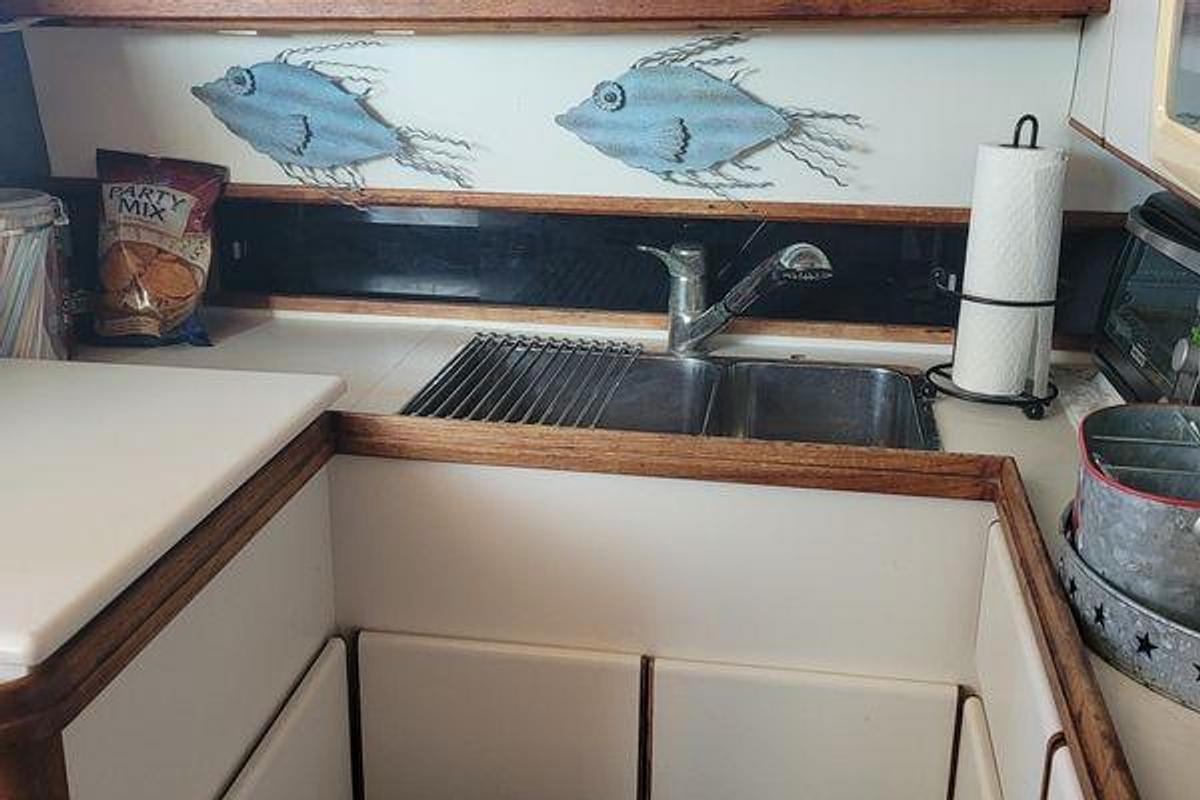 Used 1988 Tiara Yachts 3600 Convertible | 36ft