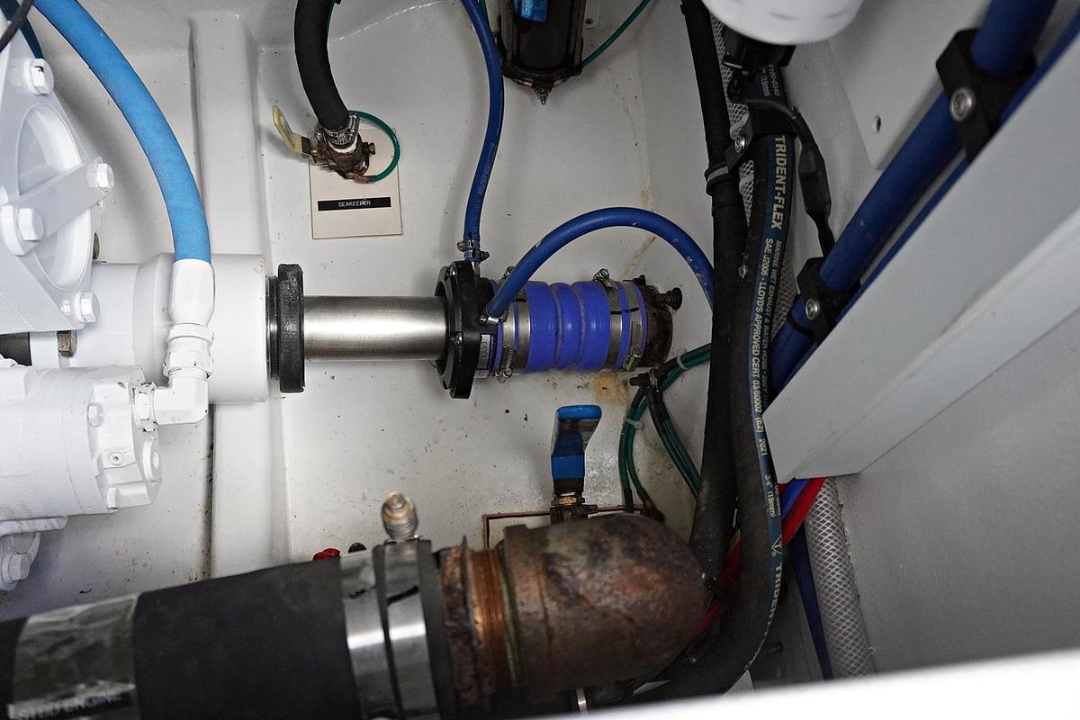 Used 2022 Henriques 42EXHT | 42ft