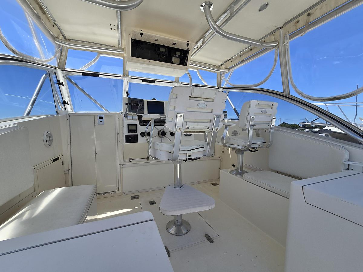 Used 2003 Albemarle 305 Express Fisherman | 30'