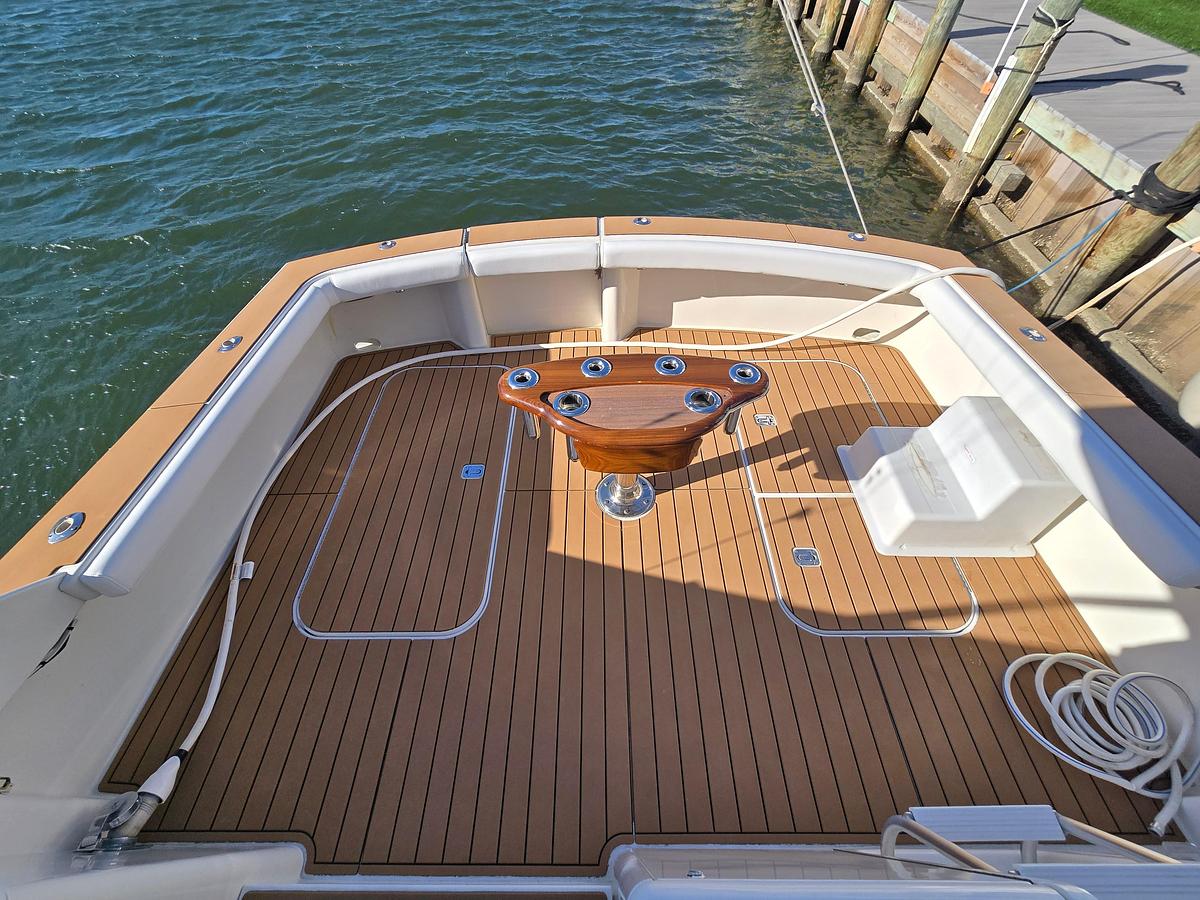 Used 2000 Post 47 Convertible Post Yachts | 47ft