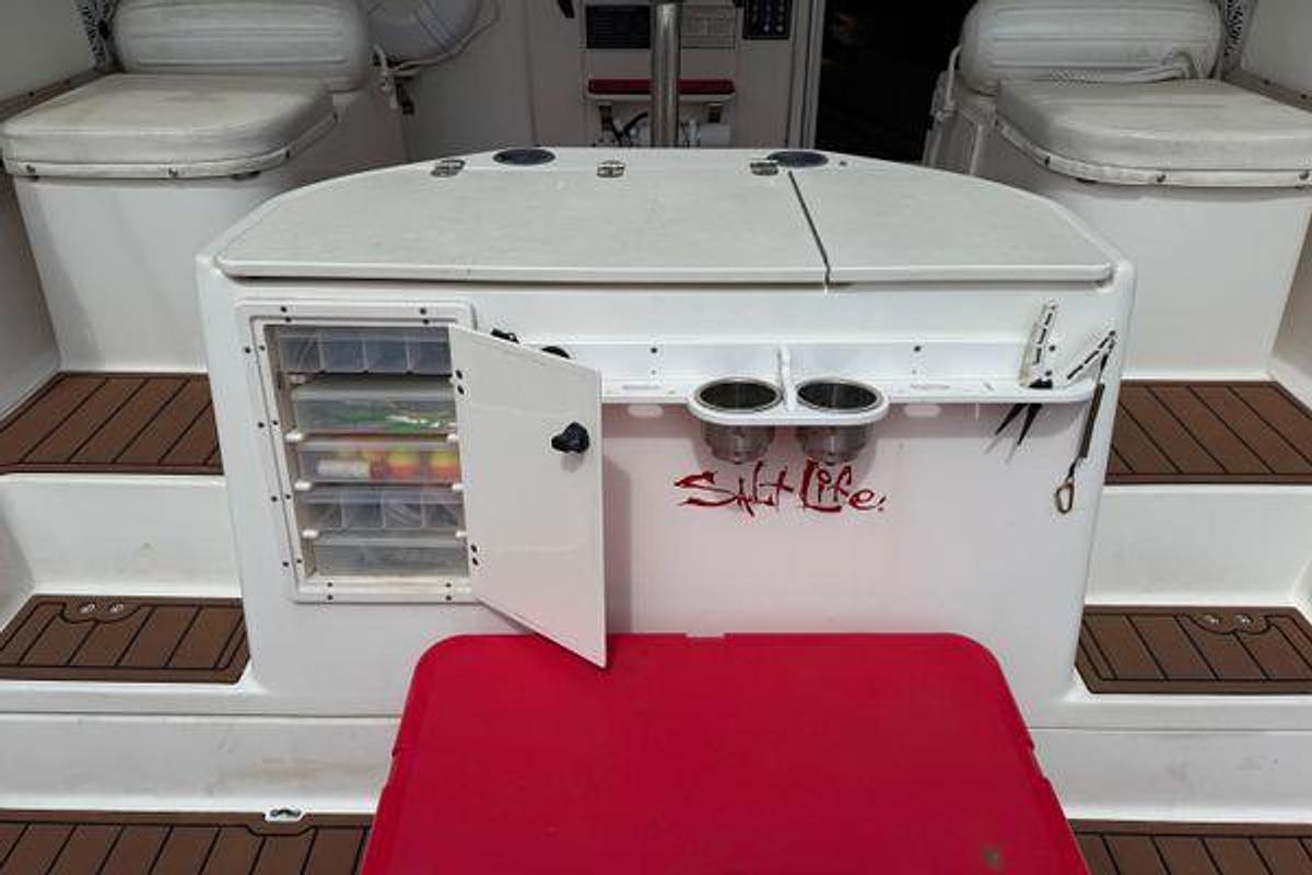 Used 2001 30' Pursuit 3000 Offshore | 30ft
