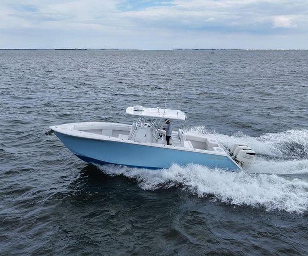 Used 2019 SeaHunter 33 Tournament | 33ft
