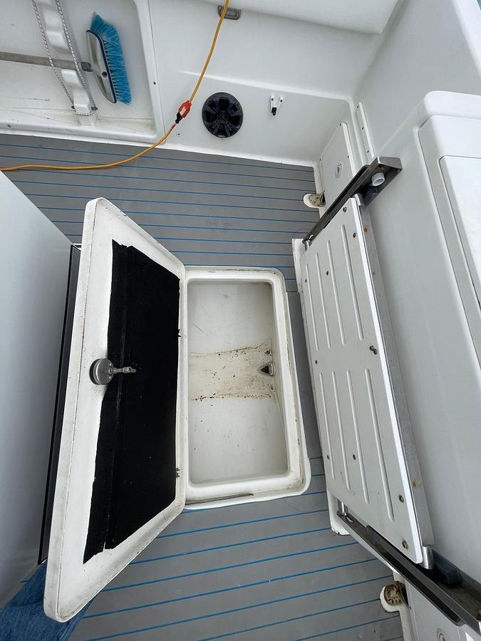 Used 2017 Clearwater 2508 Center Console | 26ft