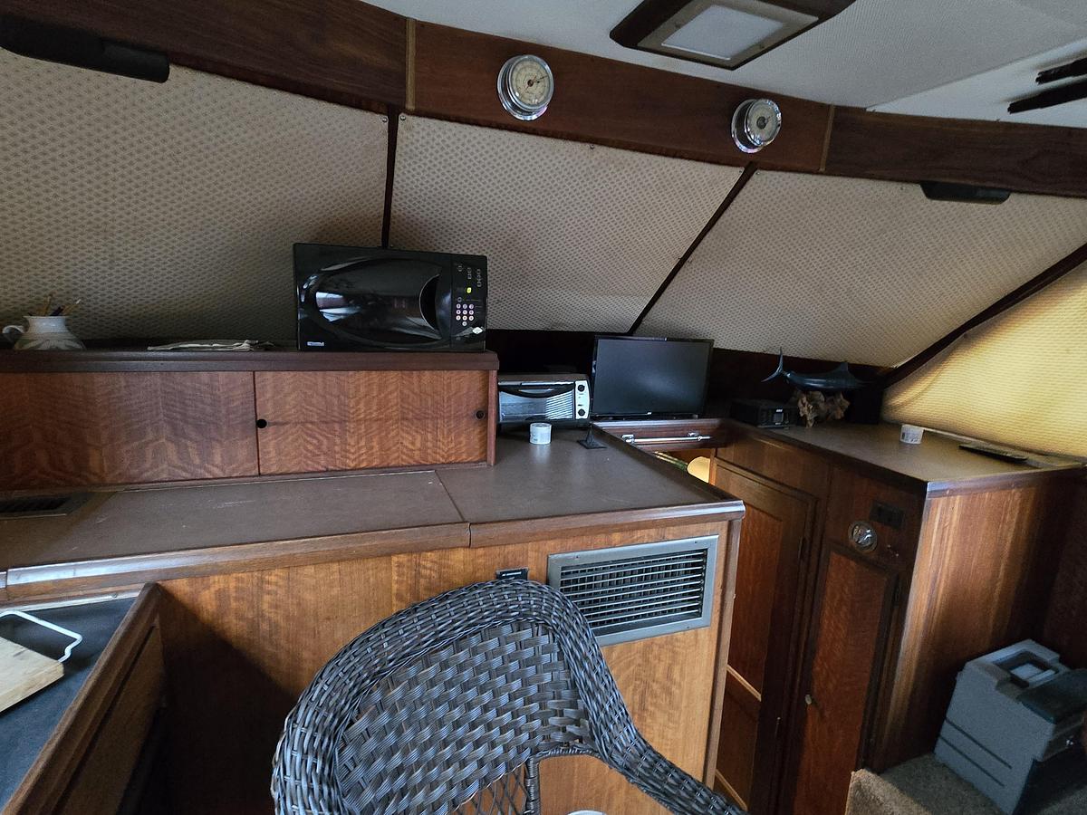Used 1975 Hatteras 46 Convertible | 46ft