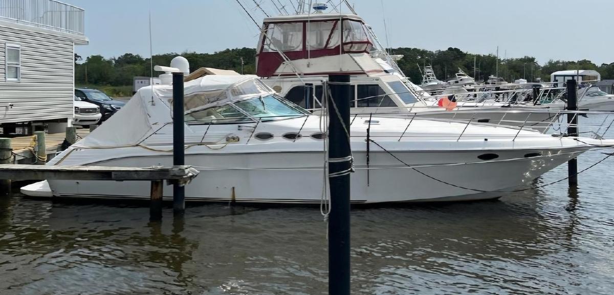 Used 1997 Sea Ray 400 Express Cruiser | 40ft