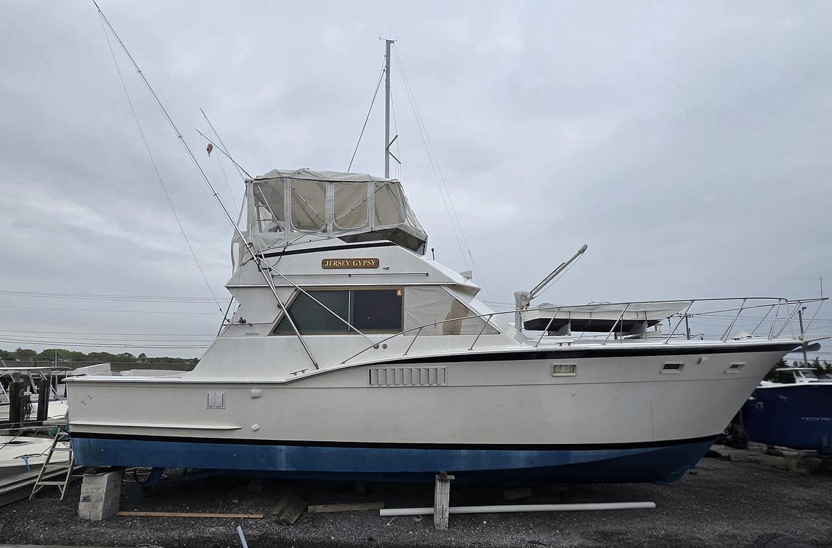 Used 1975 Hatteras 46 Convertible | 46ft