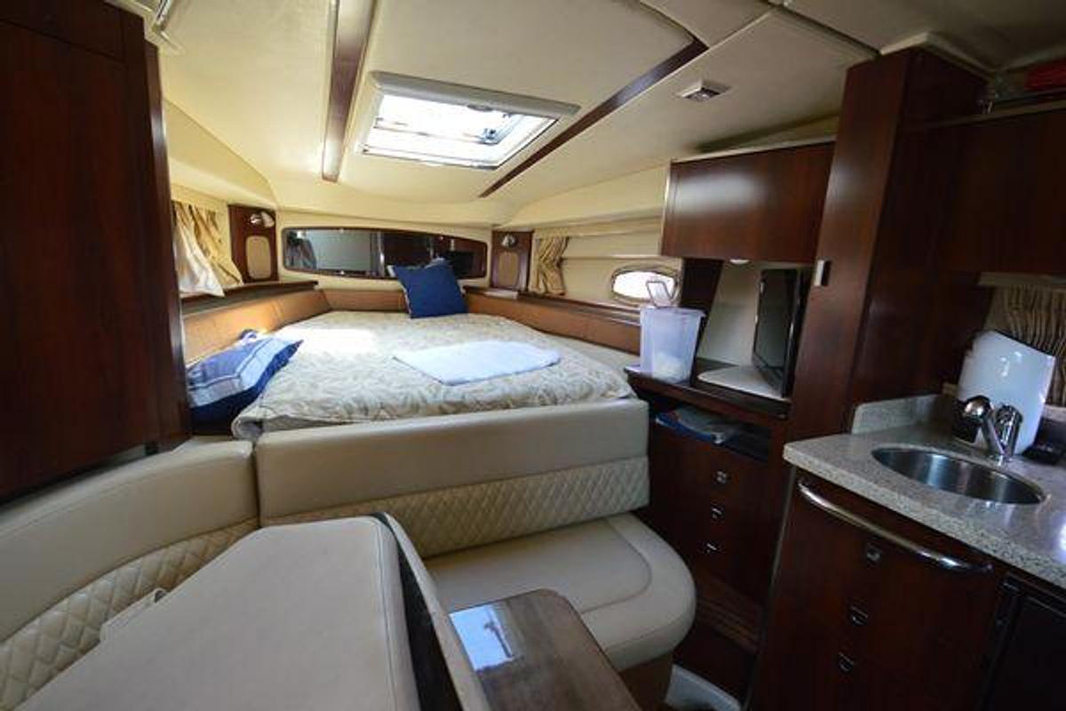 Used 2012 33' Chaparral 330 Signature | 33ft