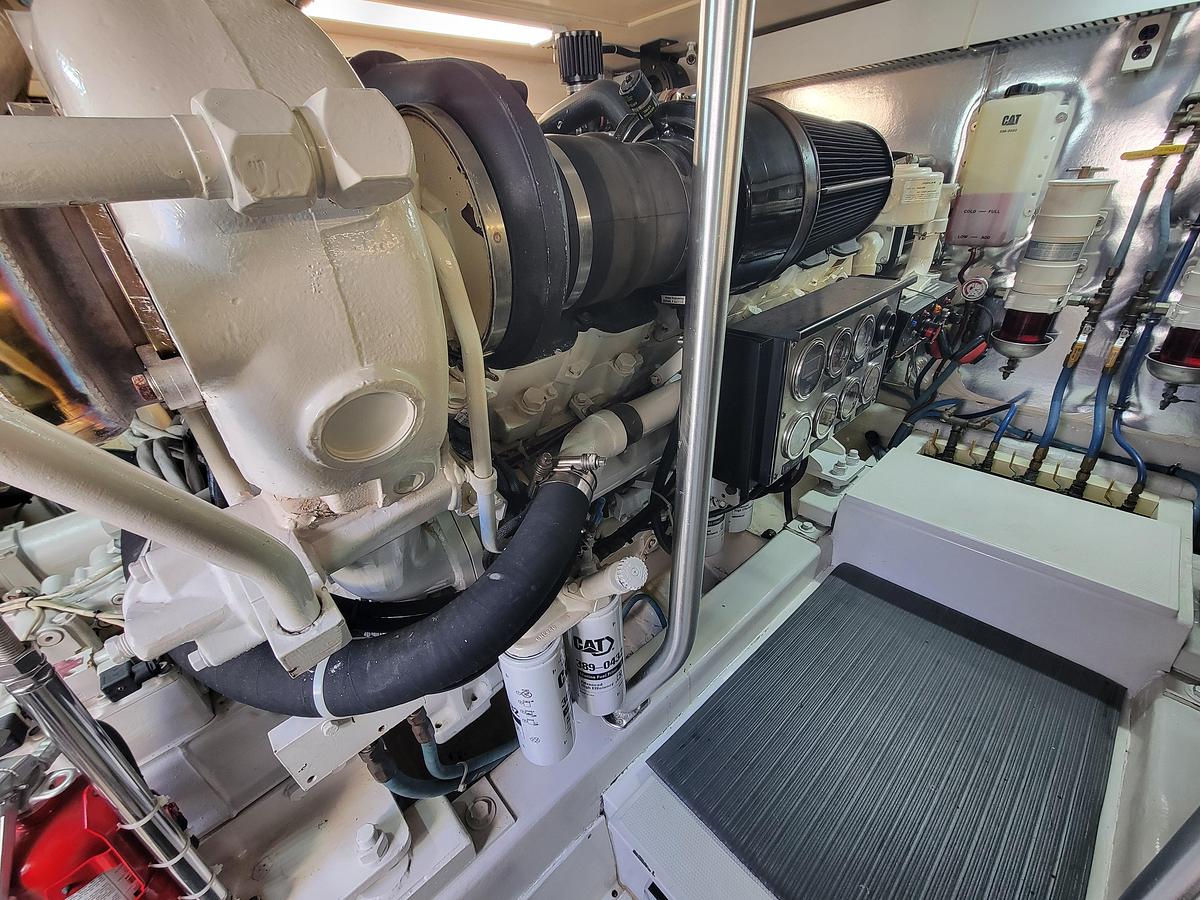 Used 2005 Ocean Yachts 57 Super Sport | 57ft