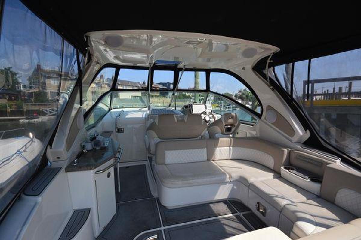 Used 2012 33' Chaparral 330 Signature | 33ft