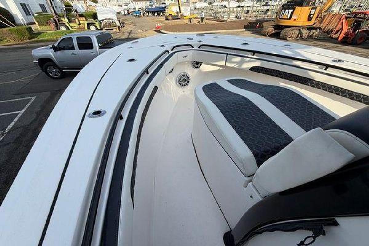 Used 2023 Tidewater 282 CC Adventure Bluewater | 28ft