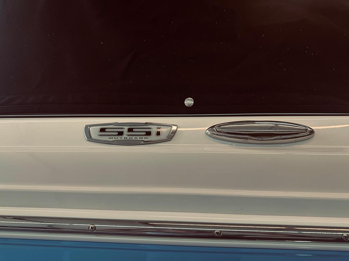 Used 2023 Chaparral 21 SSi OB | 21ft