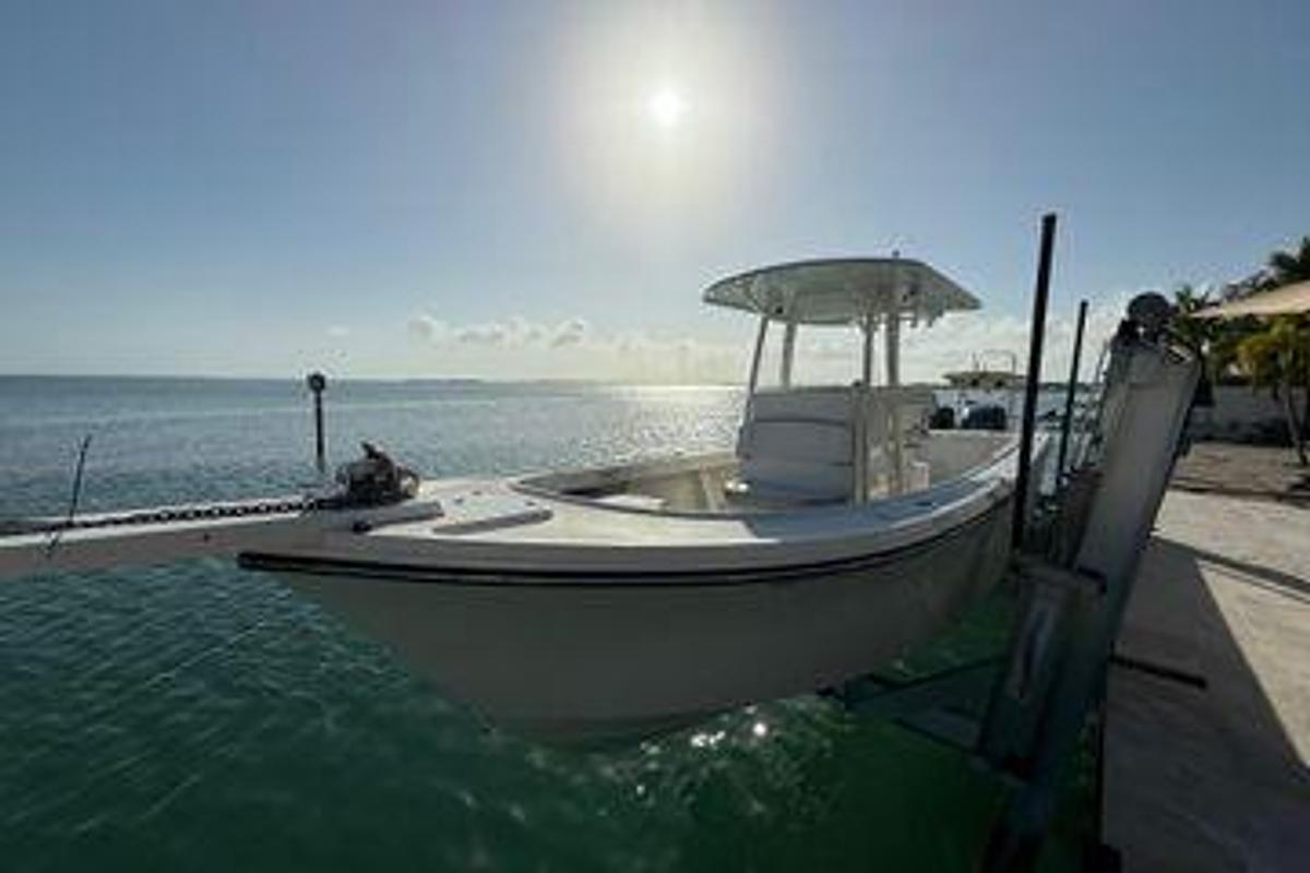 Used 2021 28' Parker 2801 Center Console | 28ft