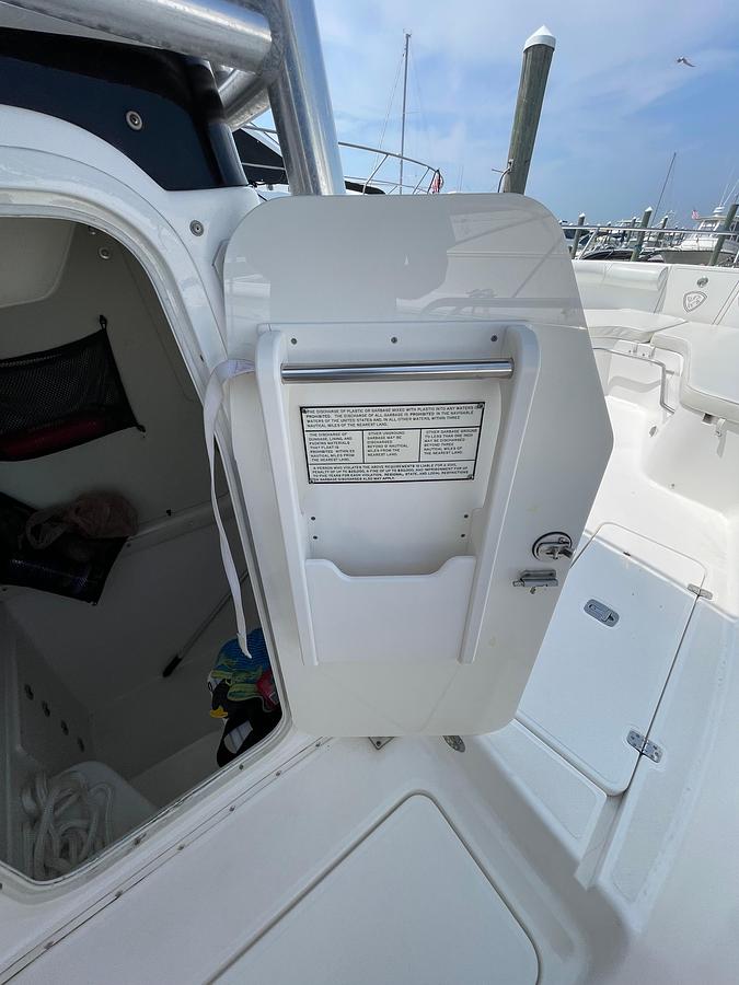 Used 2004 Century 3200 Center Console | 32ft