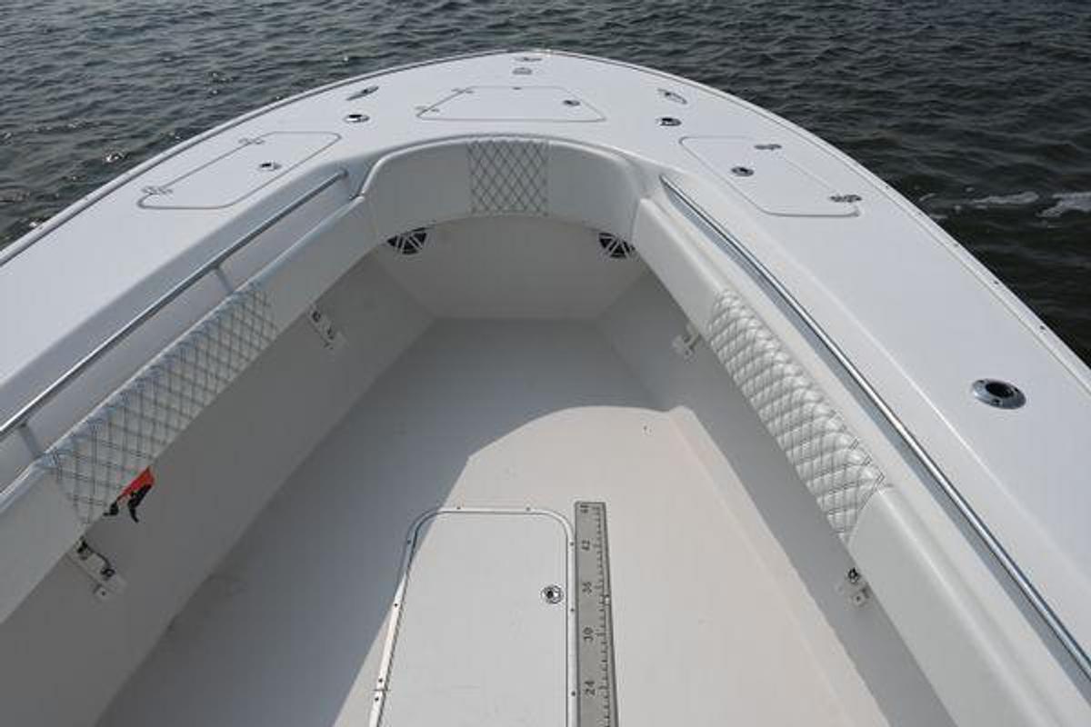 Used 2015 31' Cape Horn 31T | 31ft