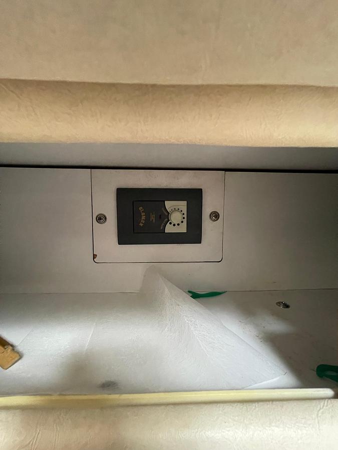 Used 2001 Sea Ray 310 Sundancer | 31ft