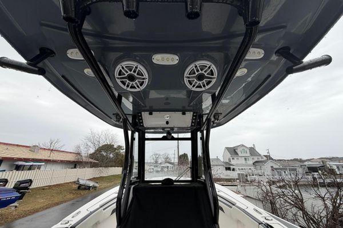 Used 2023 Tidewater 282 CC Adventure Bluewater | 28ft