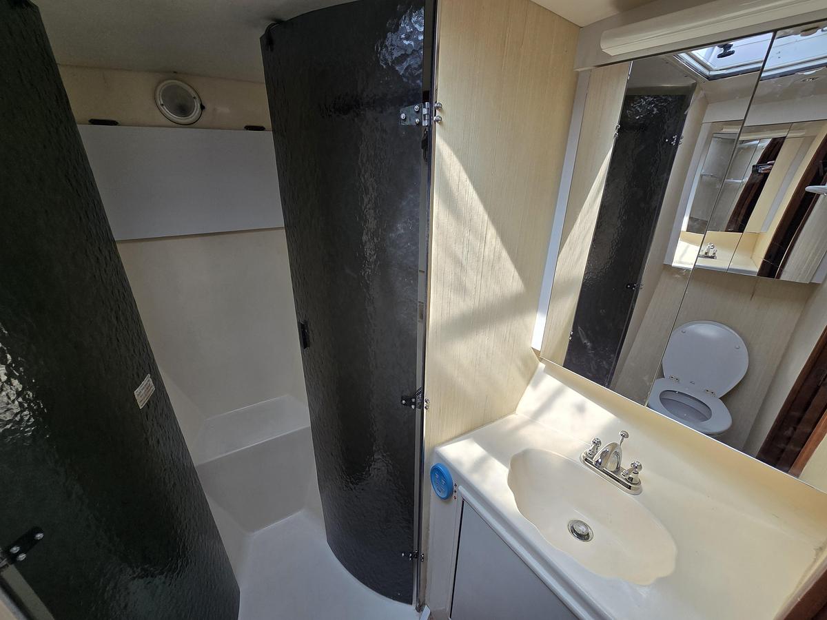 Used 1986 Ocean Yachts Super Sport | 55ft