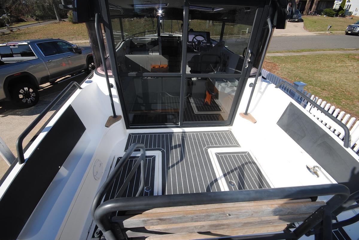 Used 2015 XO Boats 270 RS | 27ft