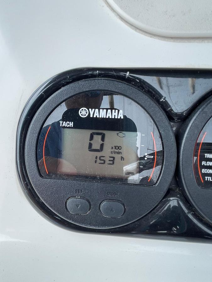 Used 2004 Century 3200 Center Console | 32ft