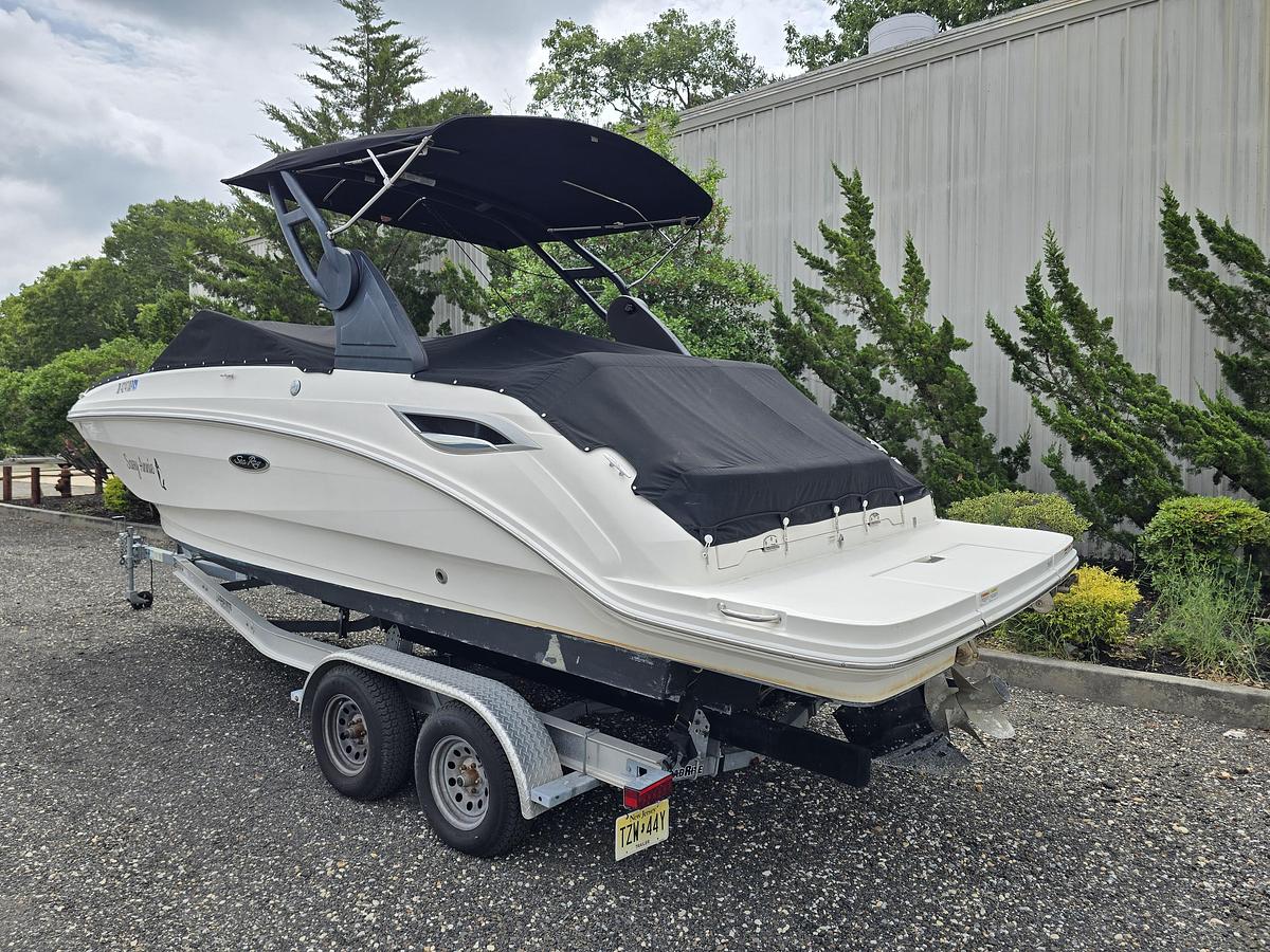 Used 2019 25' Sea Ray SDX 250