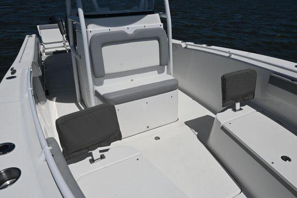 Used 2022 24' Release 240 RX | 24ft
