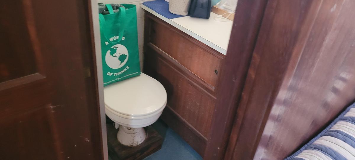 Used 1976 Hatteras 38 DC | 38ft