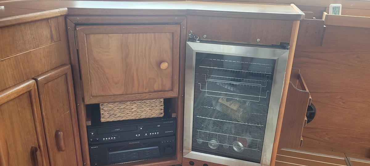 Used 1988 Jersey 36 Convertible Sportfisherman | 36ft