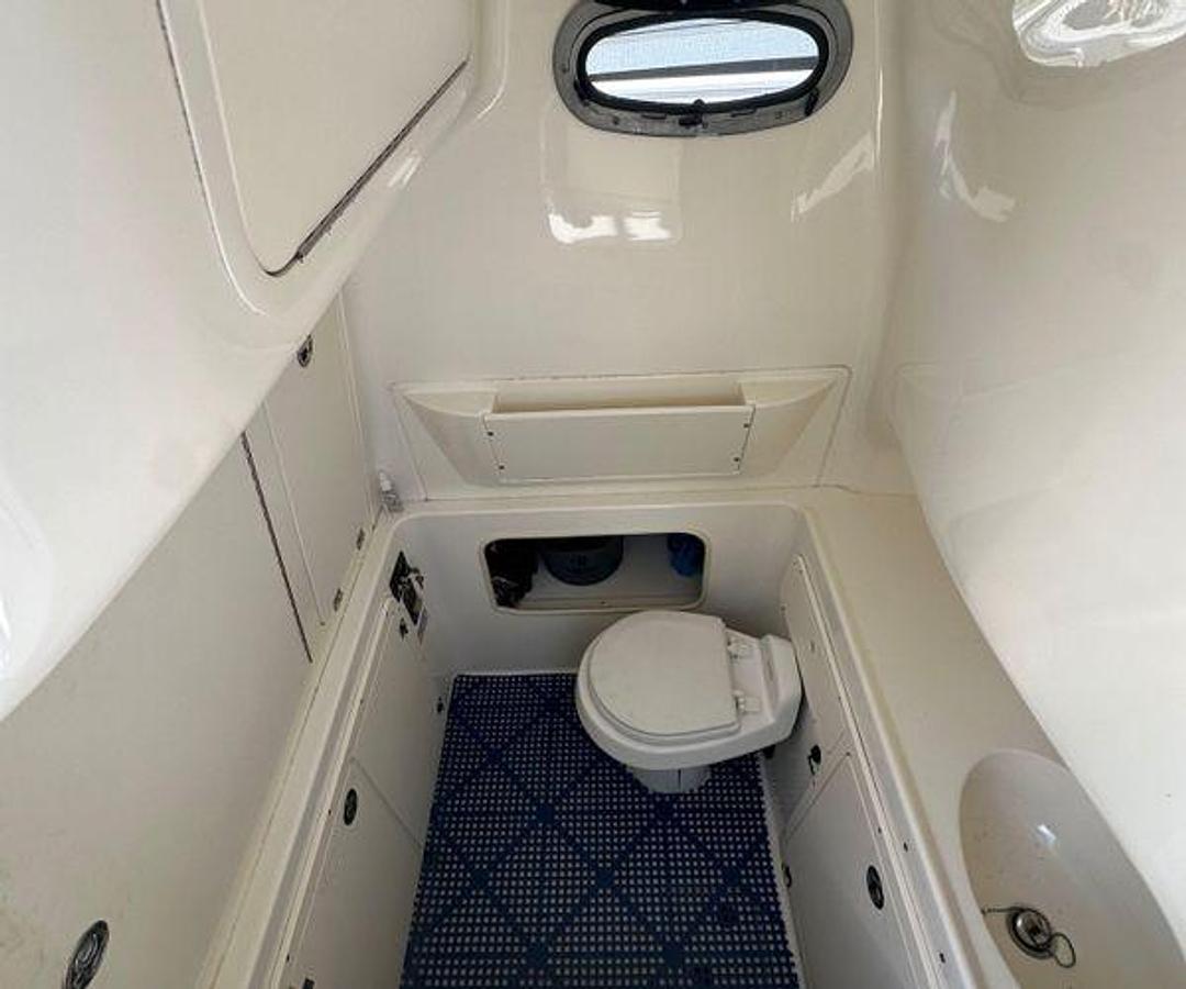 Used 2005 Boston Whaler 320 Outrage | 32ft