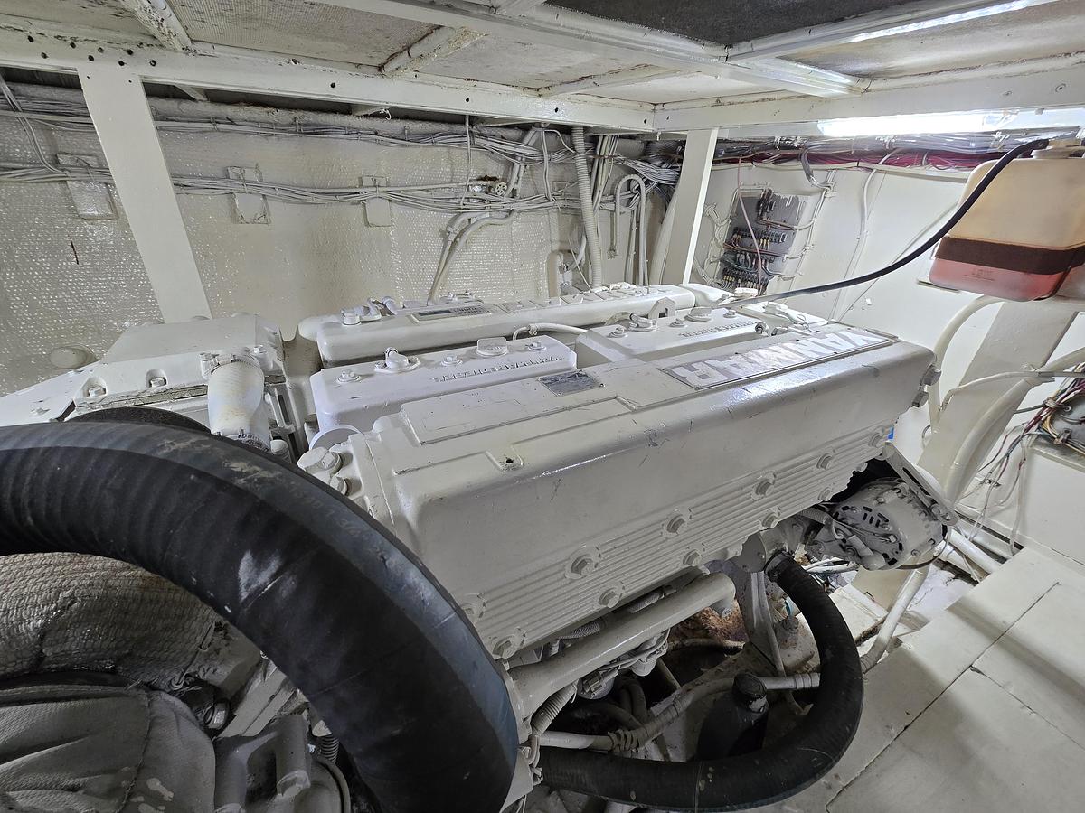 Used 1975 Hatteras 46 Convertible | 46ft