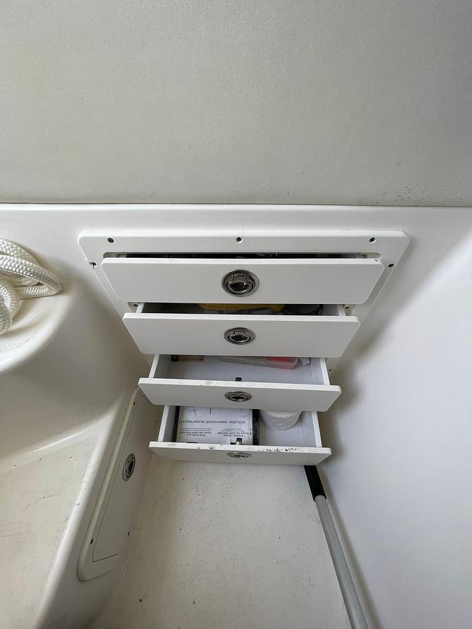 Used 2004 Century 3200 Center Console | 32ft